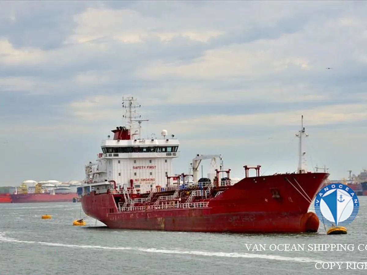 Pétrolier / chimiquier à vendre