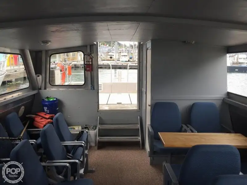 Bateau de transport d'équipage à vendre