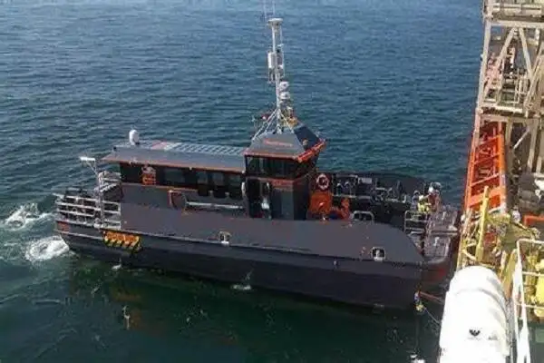 Bateau de transport d'équipage à vendre
