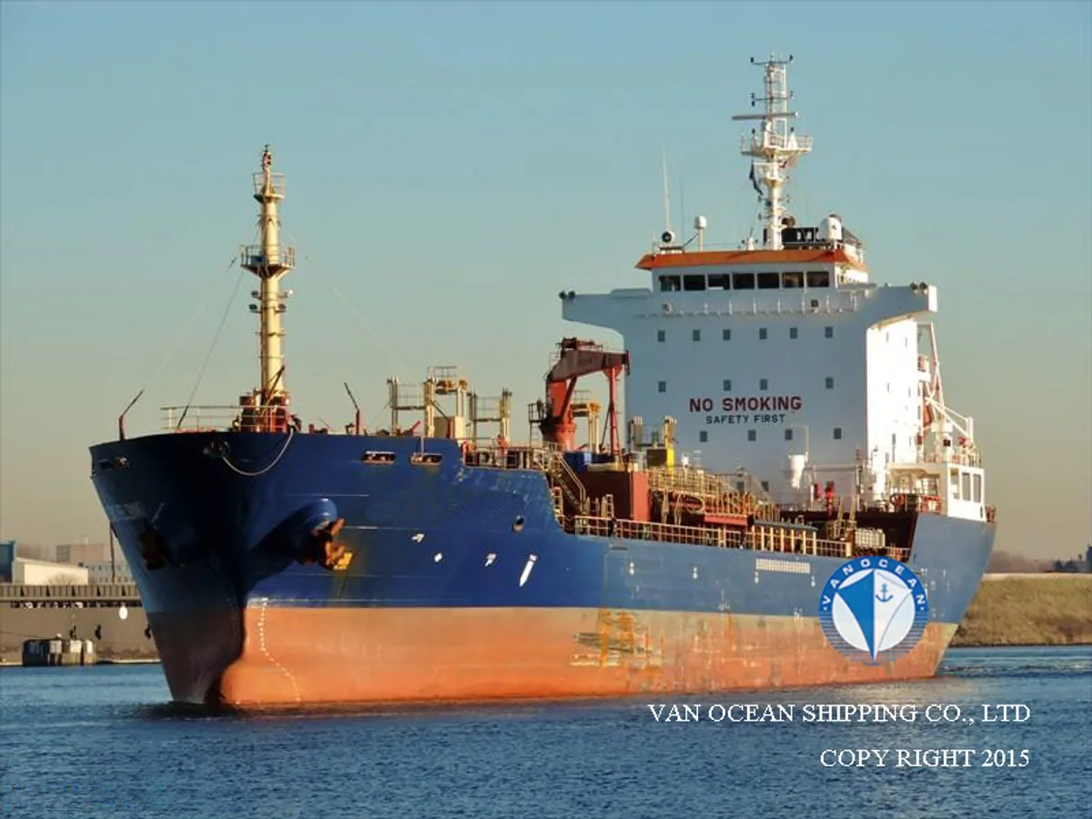 Pétrolier / chimiquier à vendre