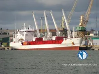 Navire frigorifique à vendre