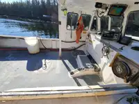 Navire de transformation de poisson à vendre