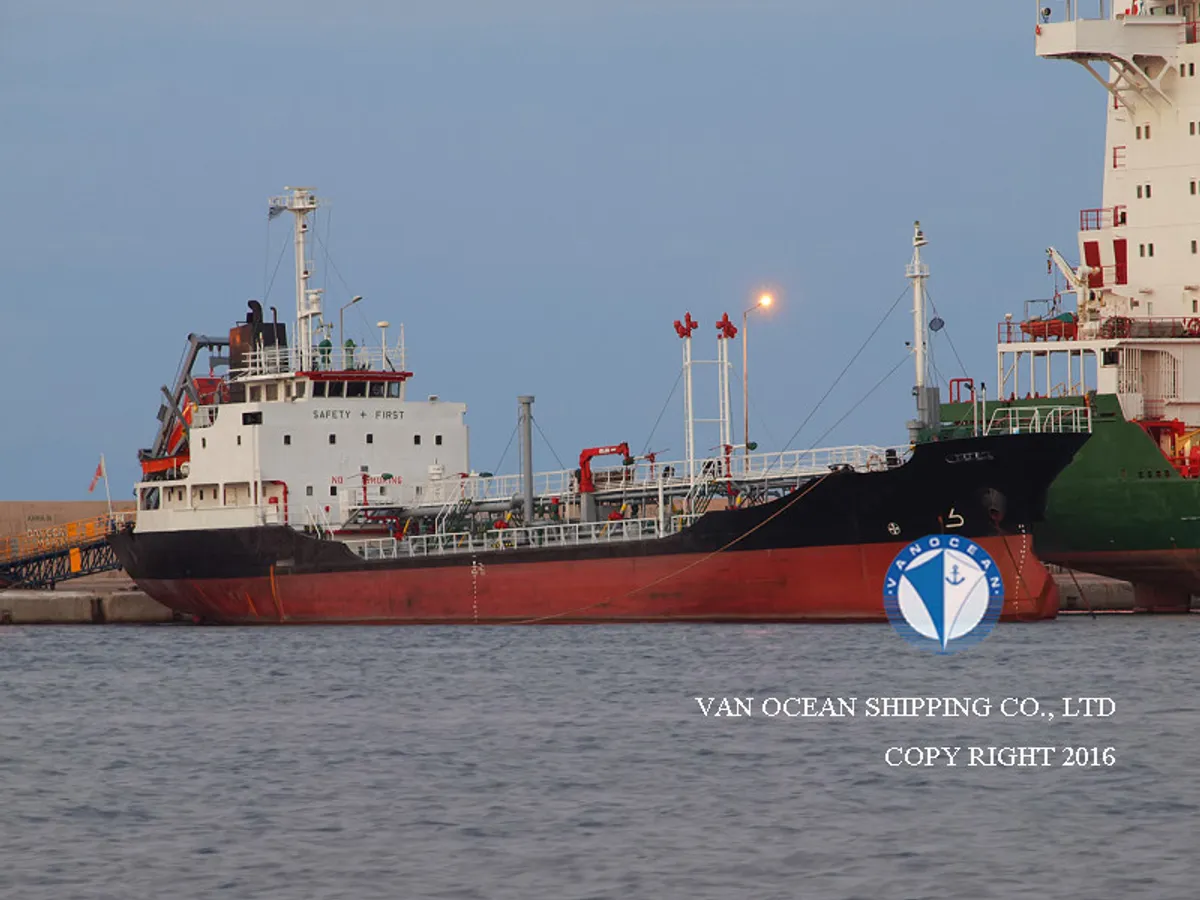 Pétrolier / chimiquier à vendre