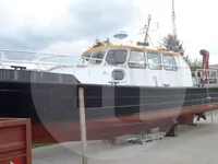 Navire d'arpentage à vendre