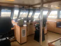 Bateau de transport d'équipage à vendre