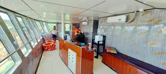 Navire de débarquement, citerne à vendre
