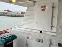 Bateau patrouilleur à vendre