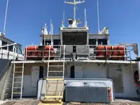 Bateau de transport d'équipage à vendre