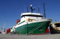 Navire d'arpentage à vendre