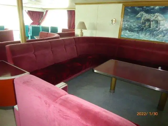 Navire-ferry à vendre