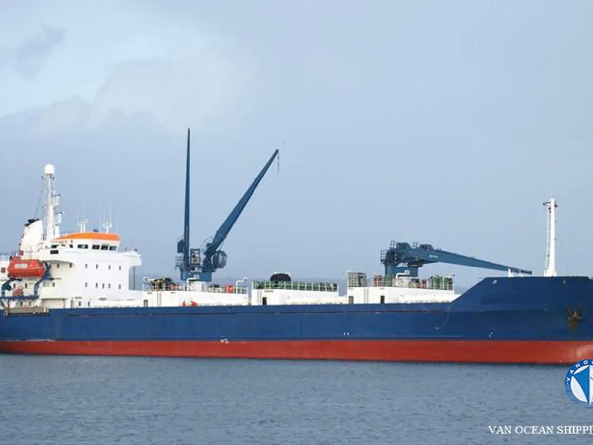 Navire frigorifique à vendre