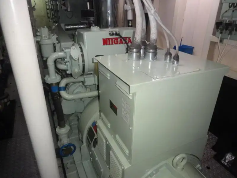 Navire de recherche à vendre