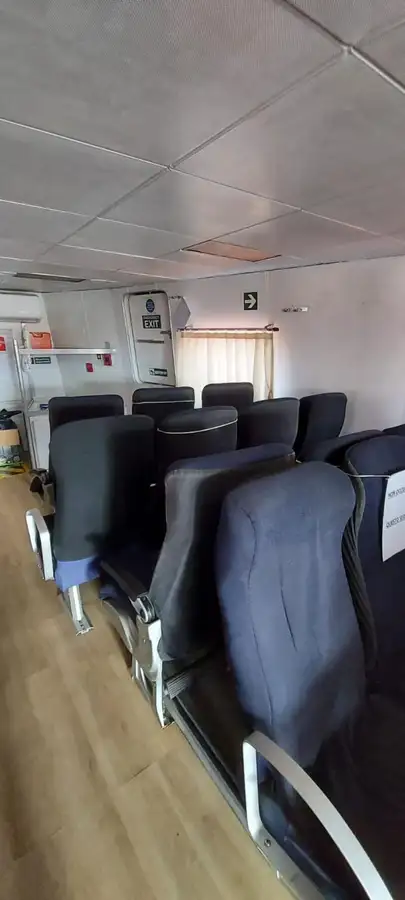 Bateau de transport d'équipage à vendre