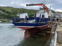 Bateaux de travail à vendre