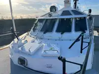 Bateau pilote à vendre