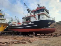 Navire de pêche à vendre