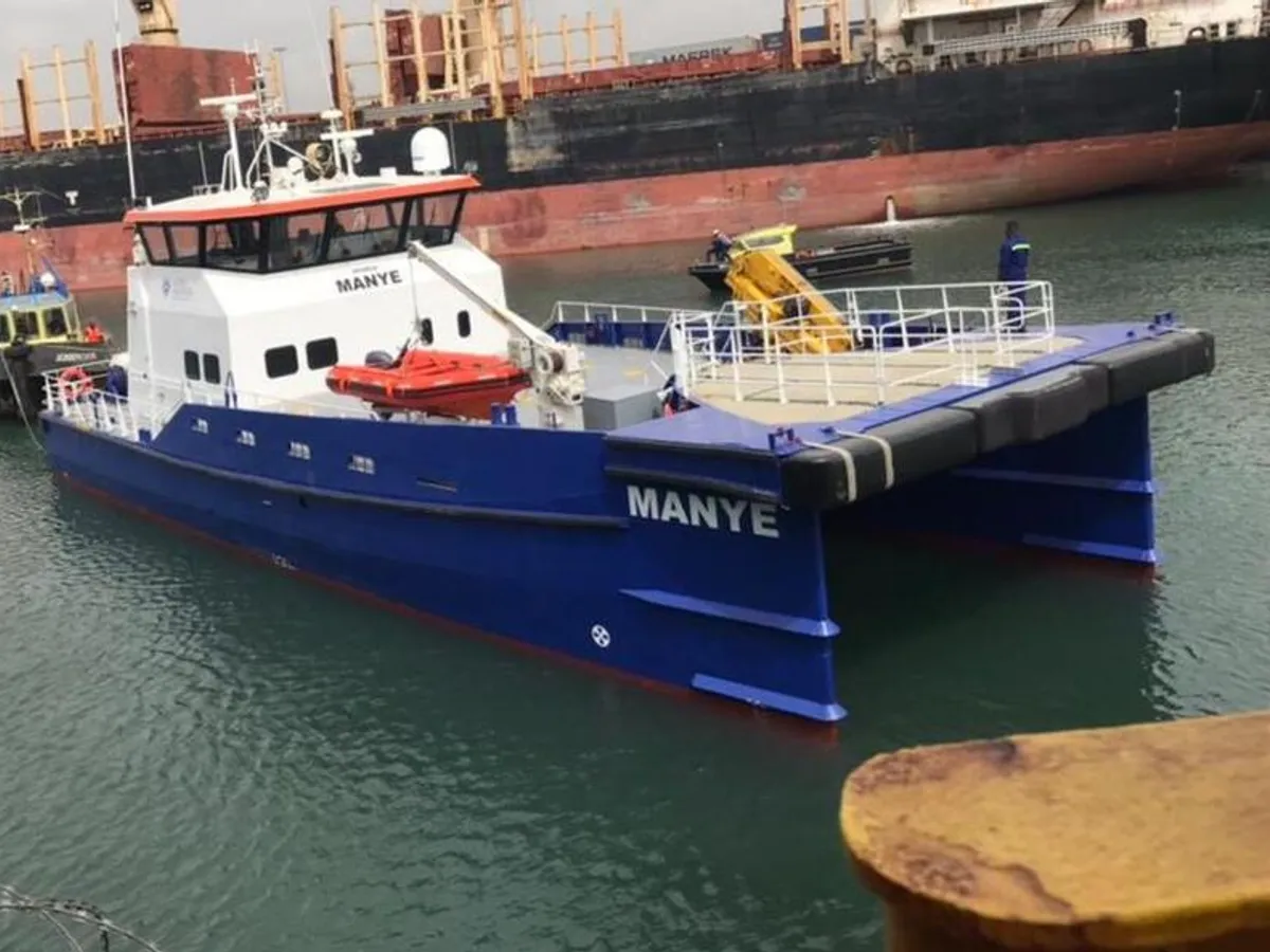Bateau de transport d'équipage à vendre