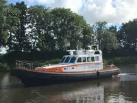 Navire d'arpentage à vendre