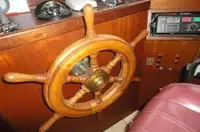 Bateau pilote à vendre