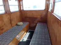Bateaux de travail à vendre