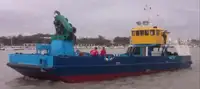 Bateaux de travail à vendre