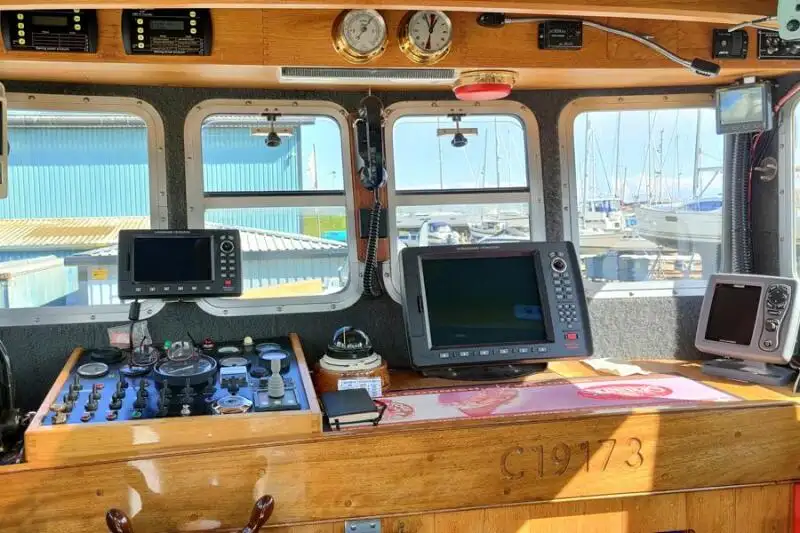 Bateaux de travail à vendre
