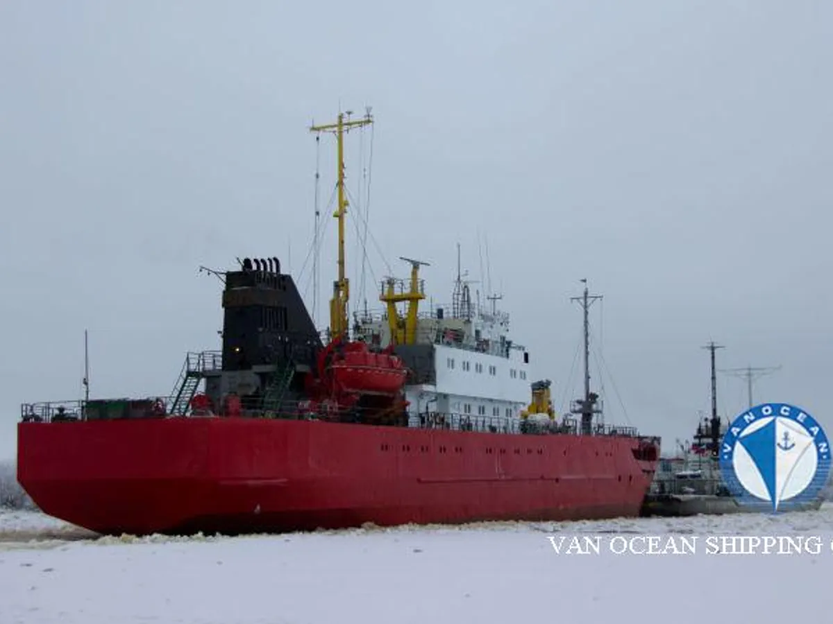Navire frigorifique à vendre