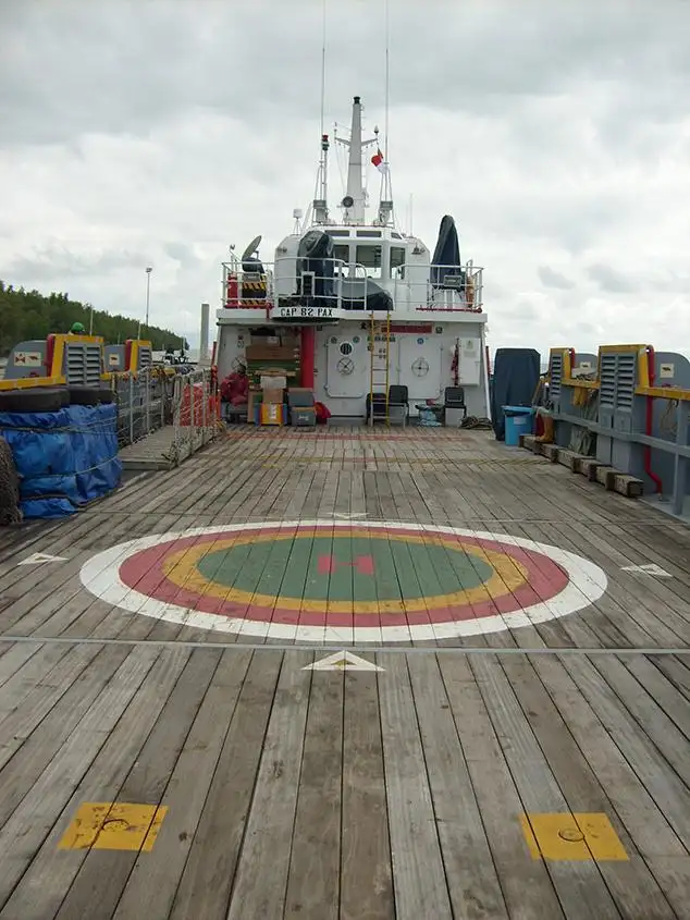 Bateau de transport d'équipage à vendre