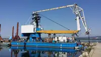 Navire grue à vendre