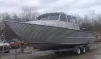 Bateaux de travail à vendre