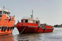 Bateaux de travail à vendre