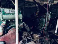 Bateaux de travail à vendre