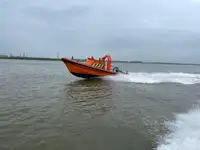 Bateau pneumatique semi-rigide à vendre