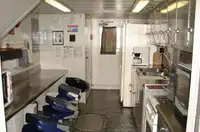 Navire de recherche à vendre