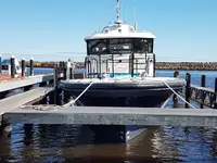 Bateau pilote à vendre