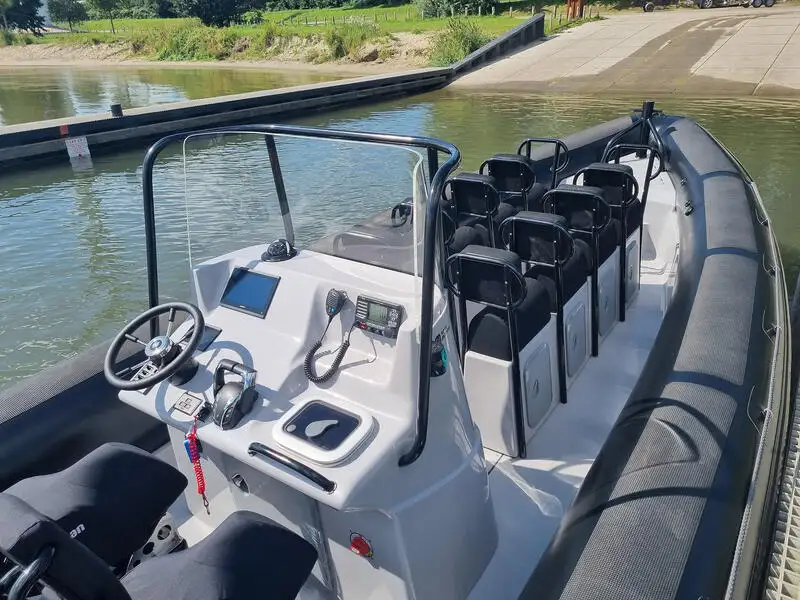 Navire porte-conteneurs à vendre