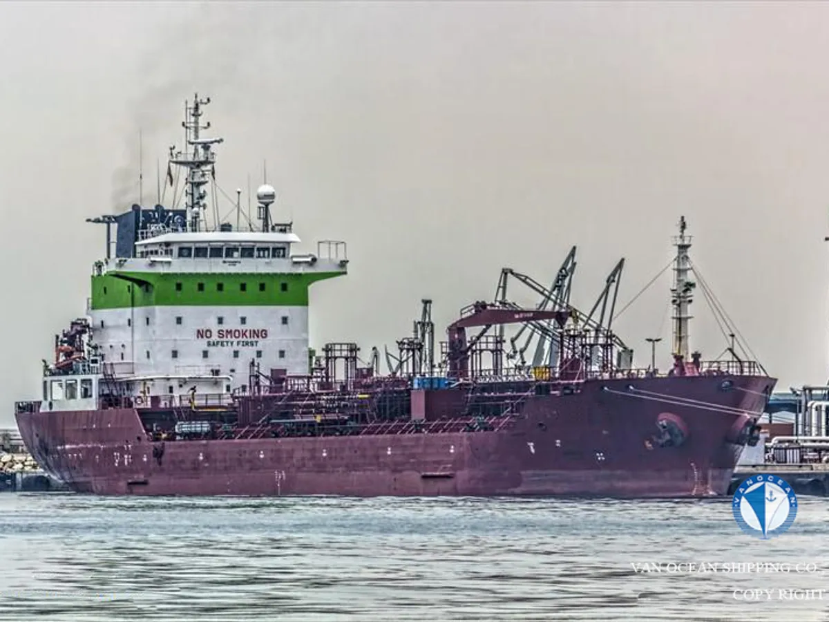 Pétrolier / chimiquier à vendre