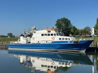 Bateau patrouilleur à vendre