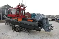 Bateau pneumatique semi-rigide à vendre