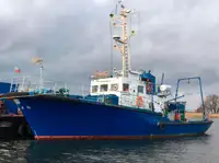 Navire d'enquête à vendre