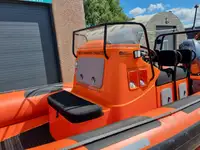Bateau pneumatique semi-rigide à vendre