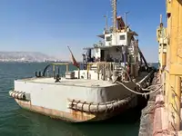 Bateaux de travail à vendre