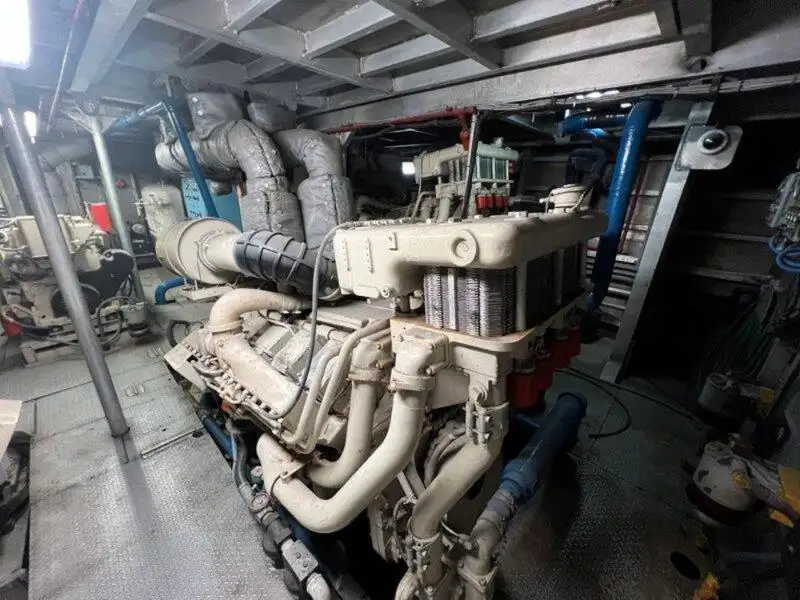 Bateau de transport d'équipage à vendre