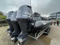 Bateau pneumatique semi-rigide à vendre