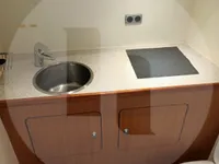 Navire d'arpentage à vendre
