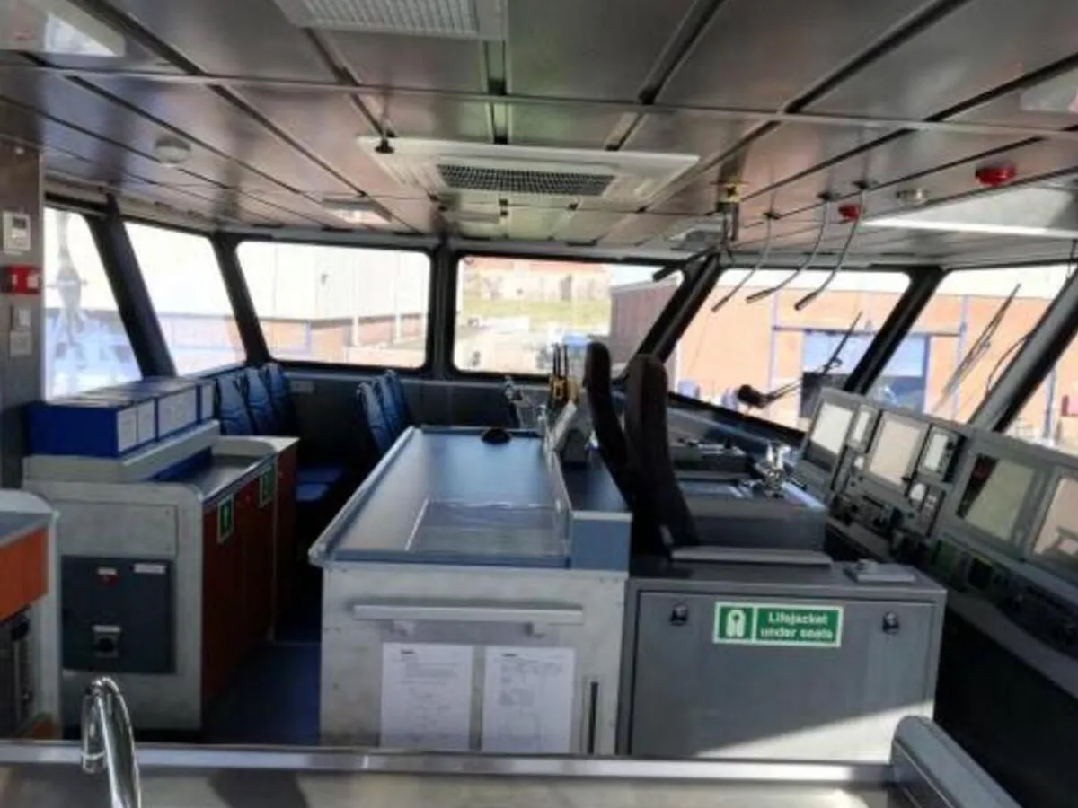 Bateau de transport d'équipage à vendre