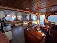 Bateaux de travail à vendre
