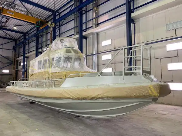 Bateau de transport d'équipage à vendre