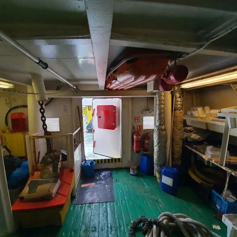 Bateau patrouilleur à vendre