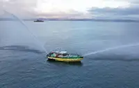 Bateau-pompier à vendre